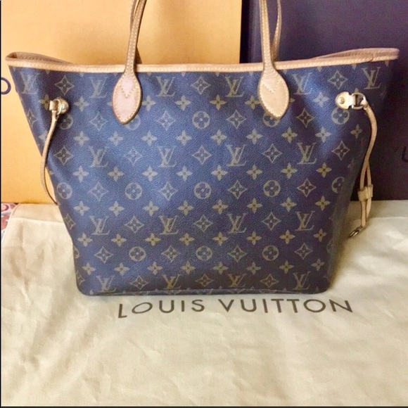 Louis Vuitton Handbags - Gorgeous Authentic NeverFull Bag!Medium/USA